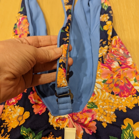 Floral Reversible Plunge Swimsuit - Picture 8 of 9